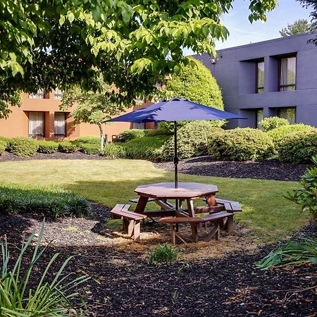 Clarion Inn Asheville Airport Флетчер Екстер'єр фото