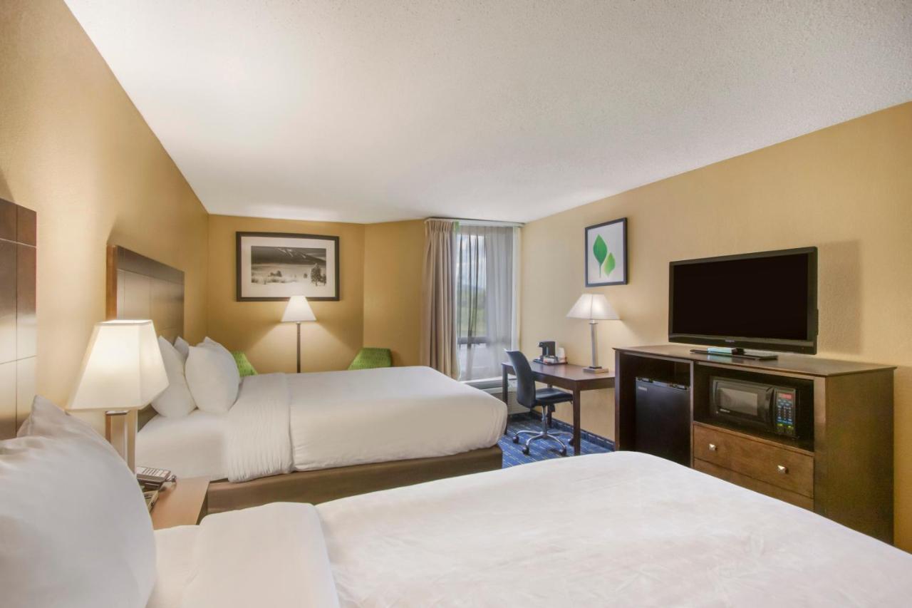 Clarion Inn Asheville Airport Флетчер Екстер'єр фото