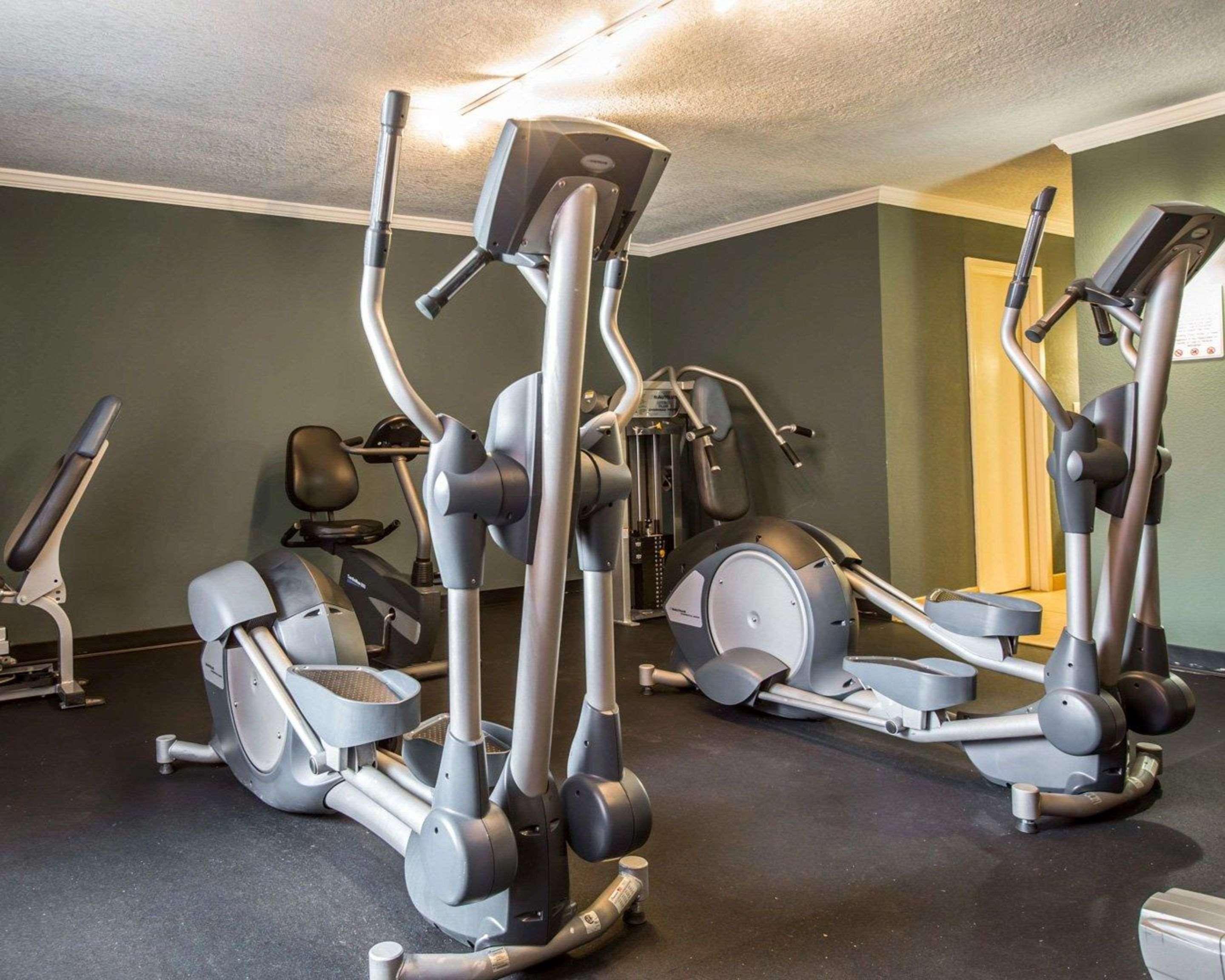Clarion Inn Asheville Airport Флетчер Екстер'єр фото