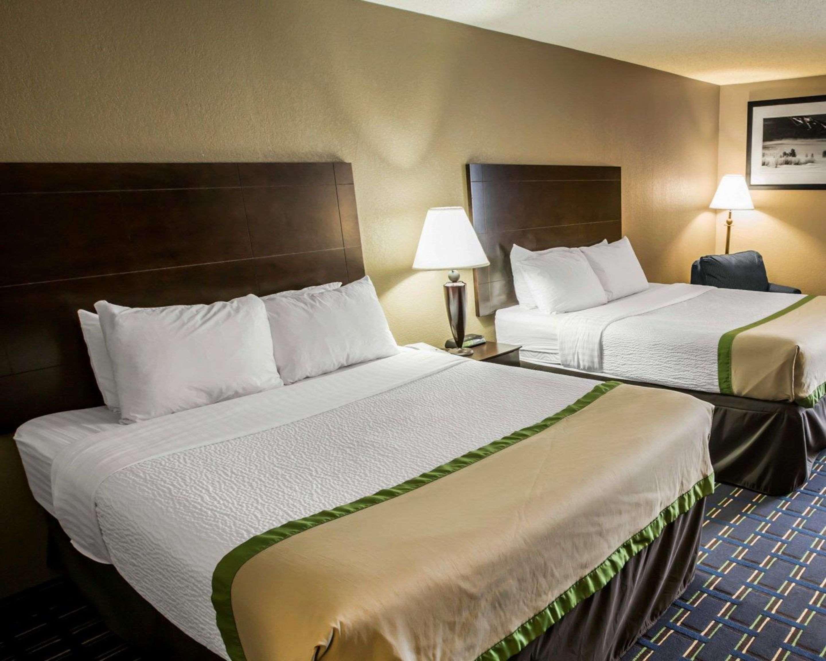 Clarion Inn Asheville Airport Флетчер Екстер'єр фото