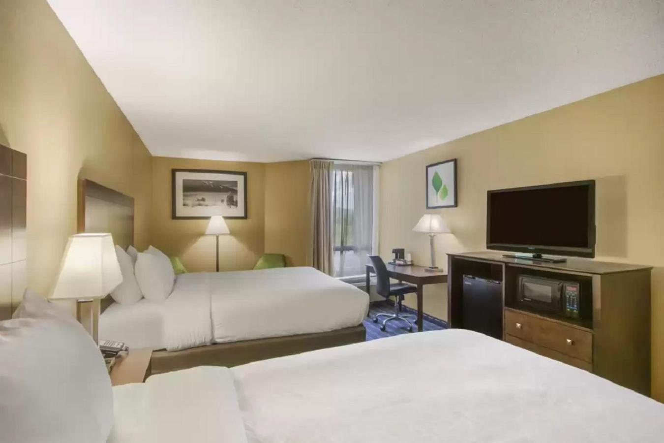 Clarion Inn Asheville Airport Флетчер Екстер'єр фото
