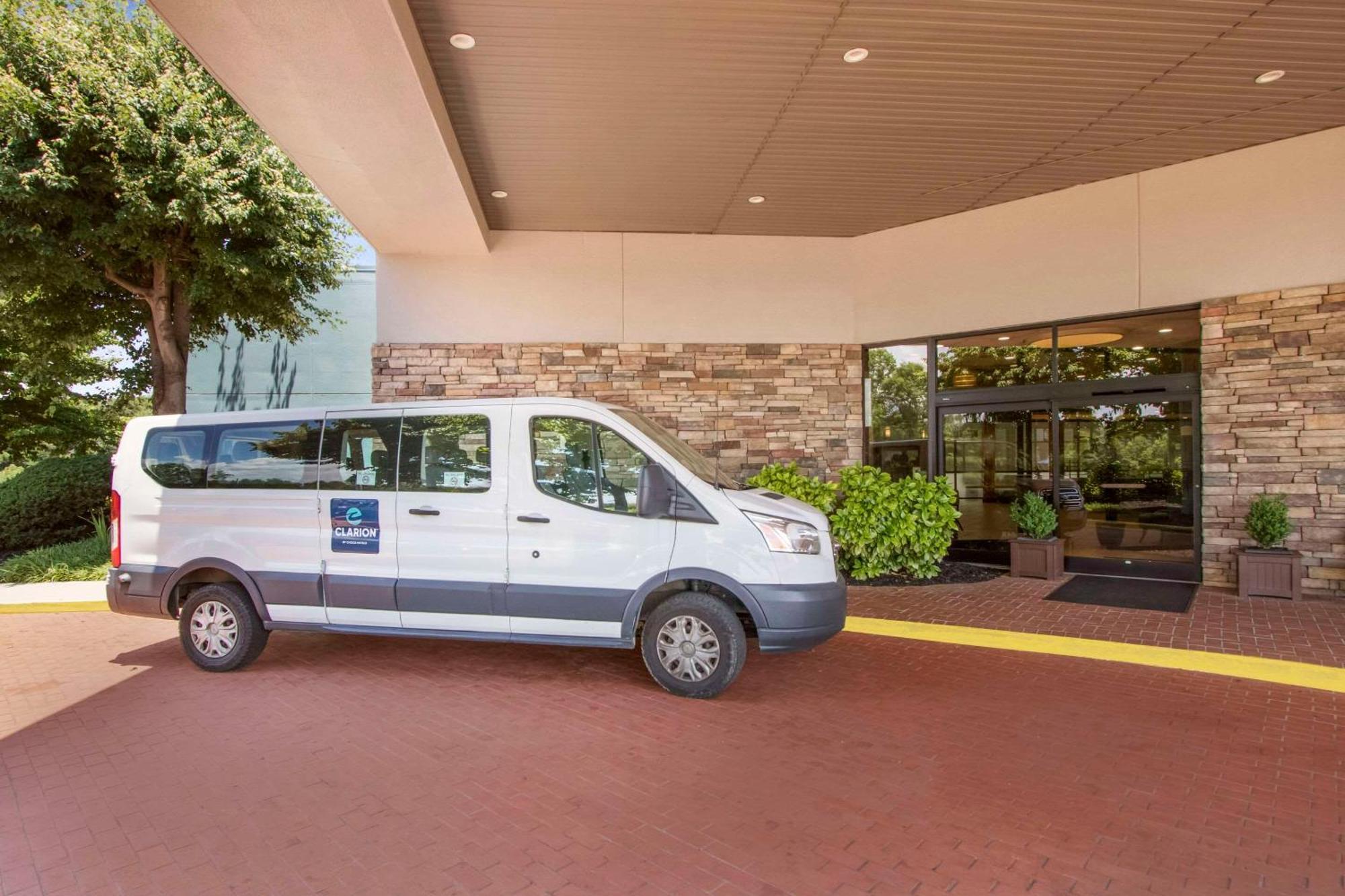 Clarion Inn Asheville Airport Флетчер Екстер'єр фото